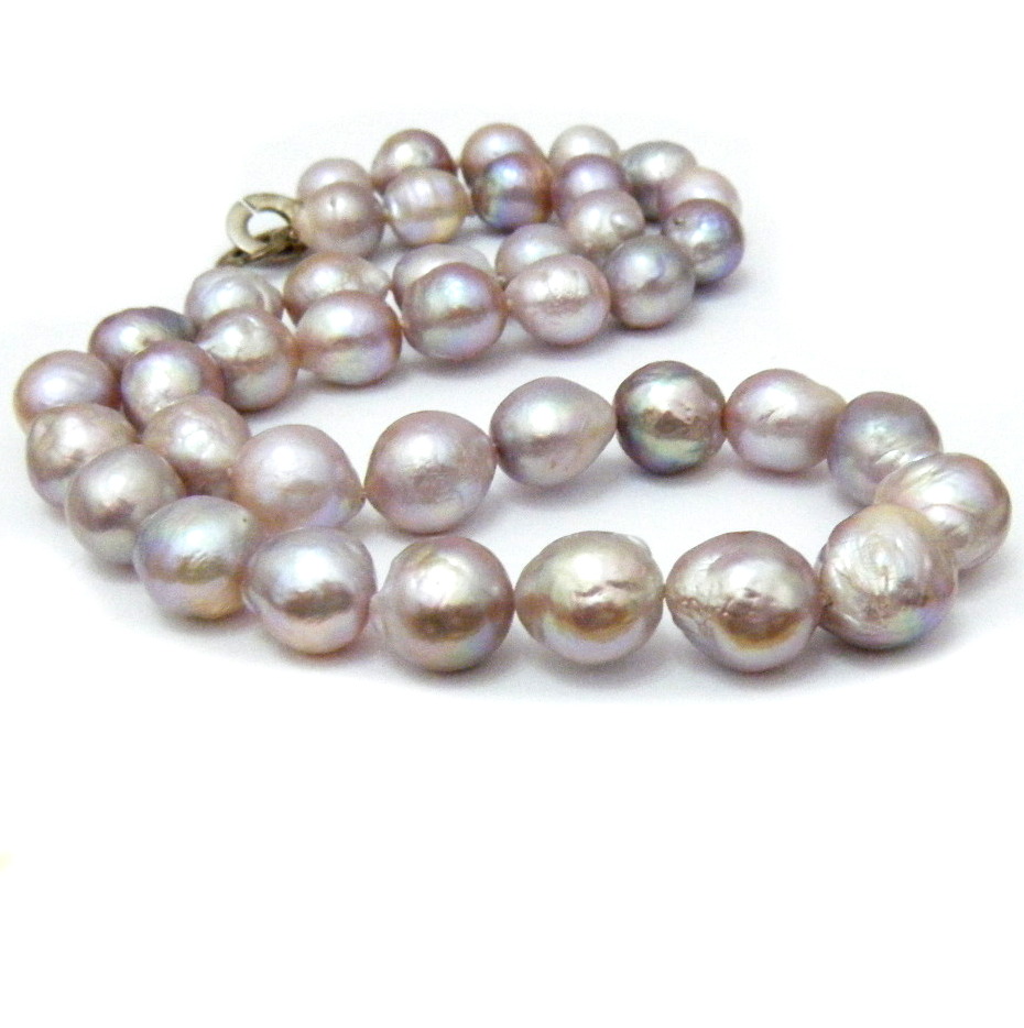 Lilac Ripple Pearls Necklace